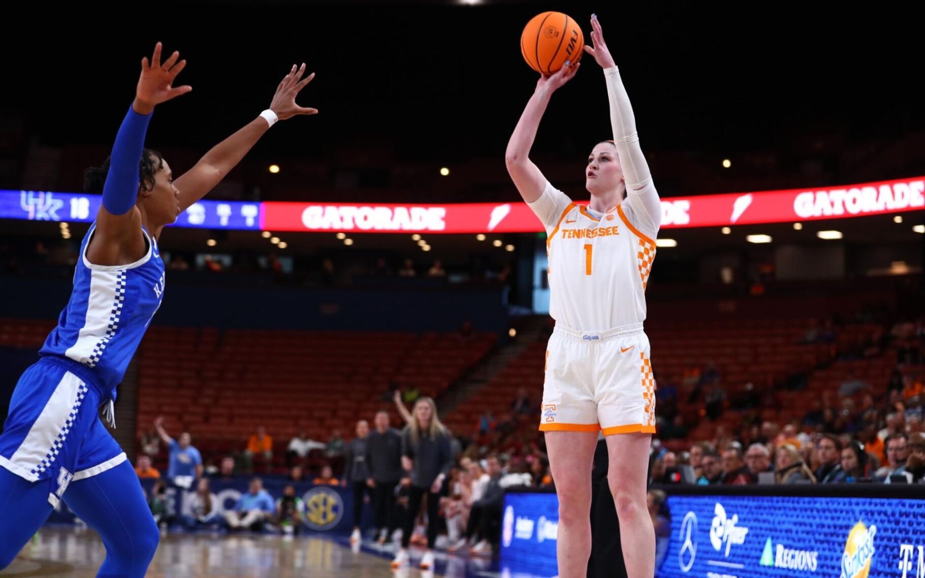 Tennessee Lady Vols advance to SEC Tournament Quarterfinals with 76-62 win over Kentucky